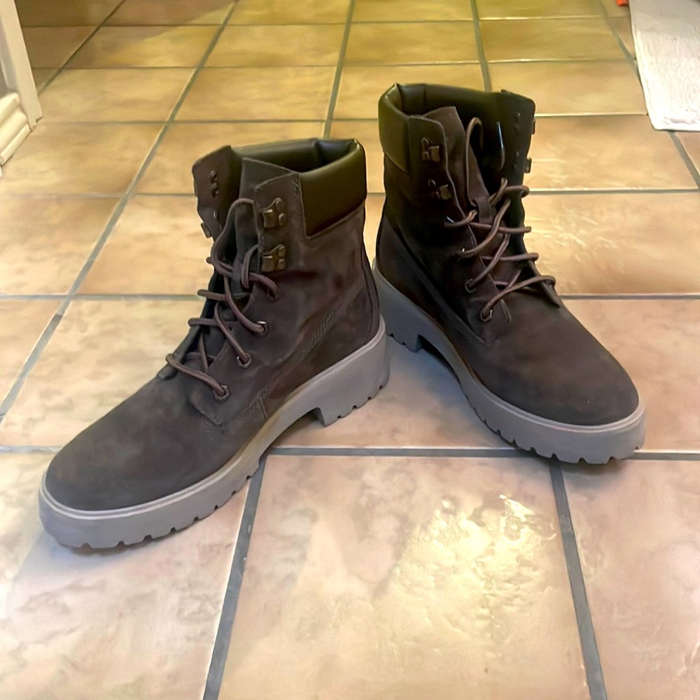 Timberland Carnaby Cool 6 in Olive Suede Boot